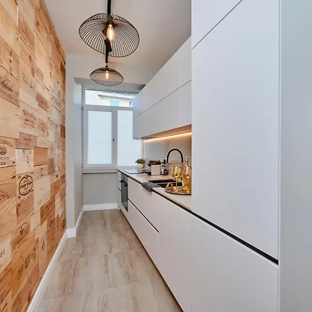 公寓 Modern 2 Bed Flat Town Centre *
